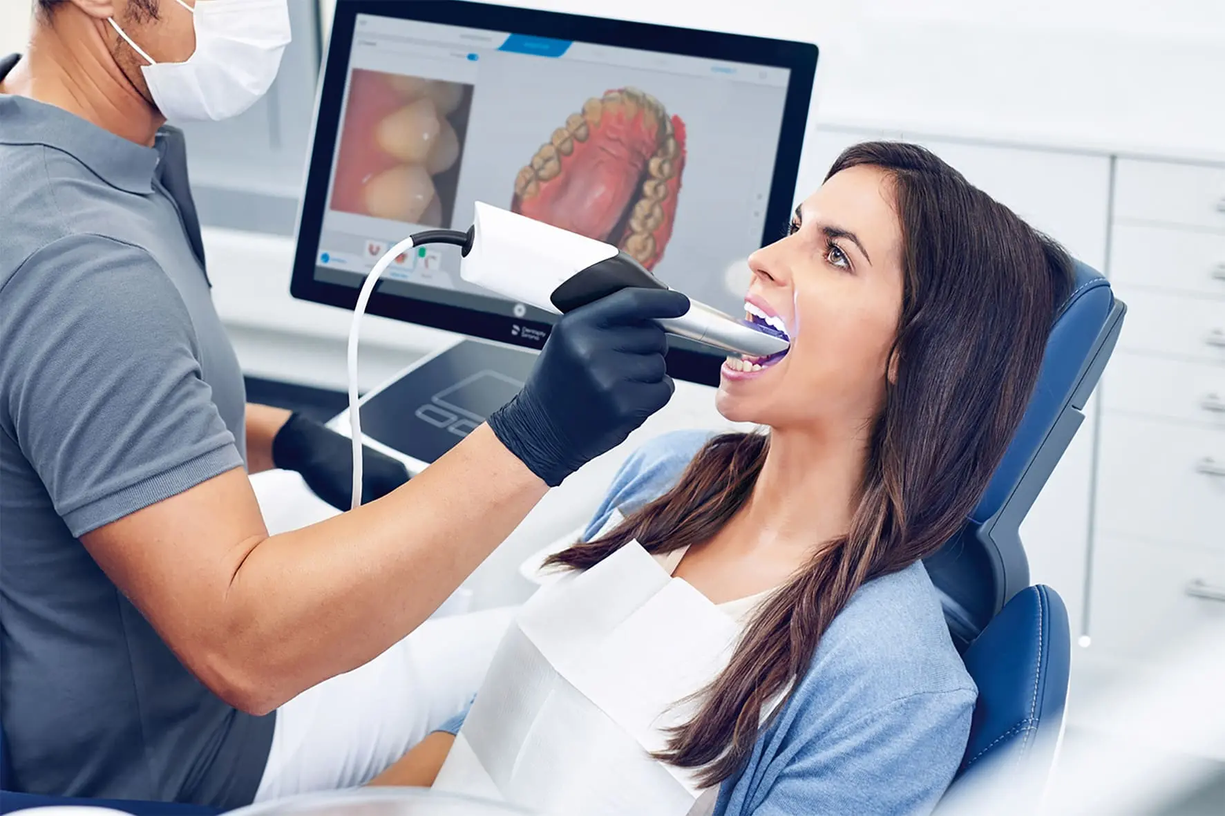 Kieferorthopaede dr alexander kuebert forabettersmile muenchen unterschleissheim intraoralscanner 3d scanner